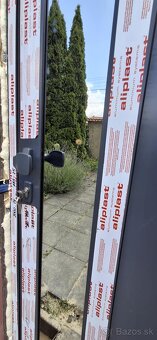 Prodám nové hliníkové dveře .Belgický profil. Aliplast - 2