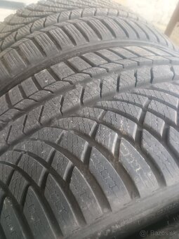Zimné pneu 235 x 35 x r19 - 2