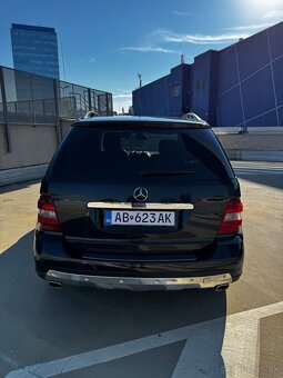 Mercedes-Benz ML320 W164 - 2