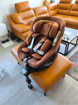 Maxi-Cosi Pearl 360 a základňa Maxi-Cosi FamilyFix 360 - 2