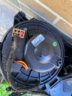 Kurenia octavia 2 touran 1t Caddy - 2