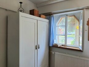 Krásna starožitná vintage skriňa na predaj - 2