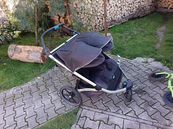 Thule kočík pre dvojičky - 2