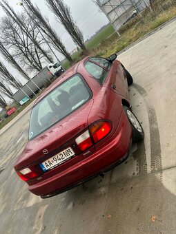 Mazda 323 - 2