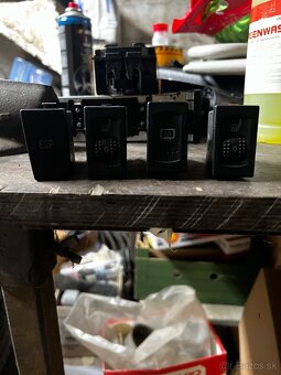 Vypinac a tlacitka vw passat b5.5 - 2