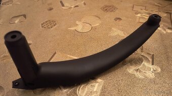 BMW X5 e70, BMW X6 e71 - madlo dverí čierne - 2