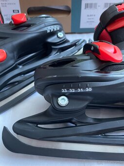 Detské nastaviteľné korčule 30-33 - 2