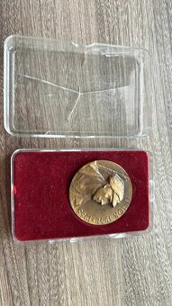 Zbierka medailí a odznakov - 2