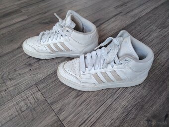 Predám dievčenské tenisky - 2