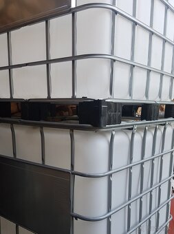 IBC 1000, nádrž na vodu - 2