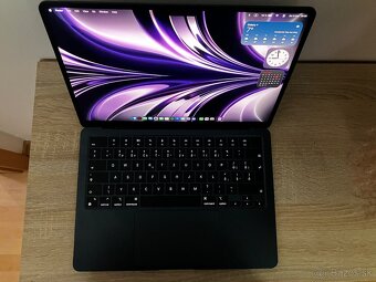 Apple Macbook Air 13 M2 (2022) - 2