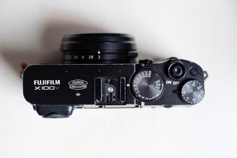 Fujifilm x100v s prislušenstvom - 2