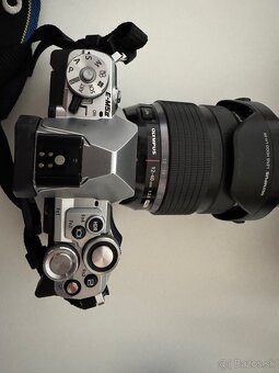 OLYMPUS OM-D E-M5 Mark II + objektiv - 2