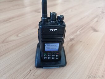 TH-UV8200 - 2