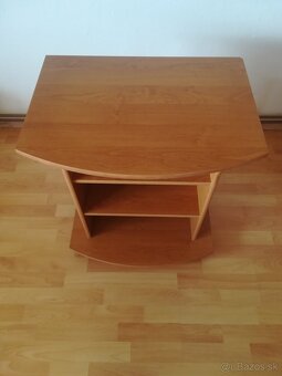 Stolík pod TV - 2