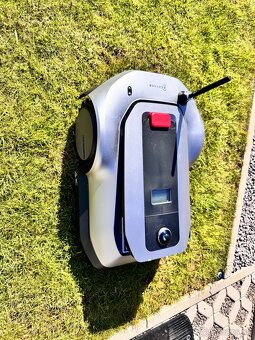 ECOVACS GOAT G1-2000 SILVER + prémiová garáž - 2