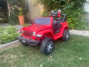 Predám detske elektricke auticko Jeep 4x4 - 2
