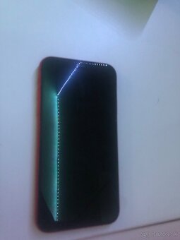 predám iPhone 11 - 2