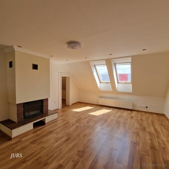 Na predaj priestranný zrekonštruovaný rodinný dom Sever - 2