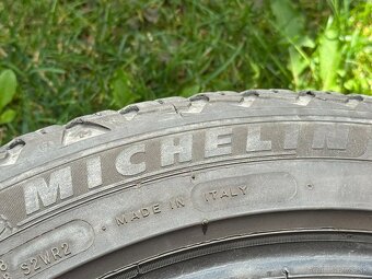 225/45 R17 - 2