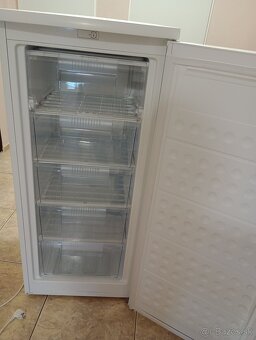 Mraznička Amica - 2