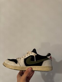 Nike Air Jordan 1 Travis Scott - 2