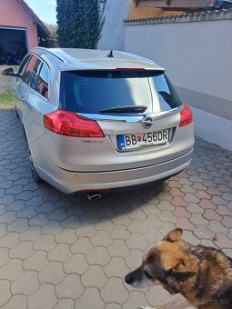 Predám opel Insignia Tour 1,8 103kw benzín opc rv2010 - 2