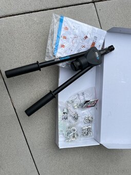 ručné nýtovacie kliešte na maticové a skrutkové nyty RIVET - 2