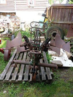 Pluh dvojradlicny obracak - 2