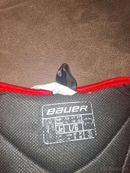 Predam hokejovu vestu - 2