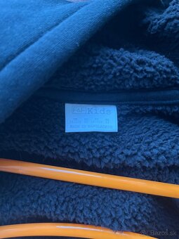 Nová nenosená zateplena mikina - 2