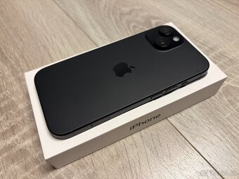 Iphone 15 256GB čierny - 2