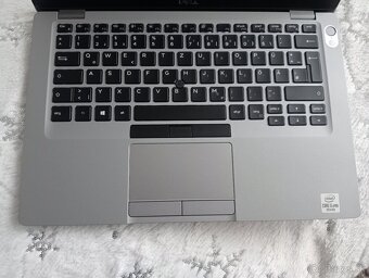 predám Dell Latitude 5410 , Intel i5 . 8gb ram ,, Win 10 - 2