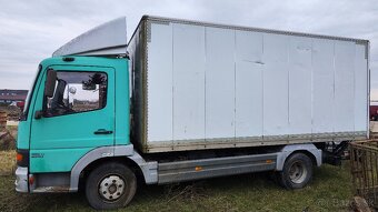 Mercedes Atego - 2