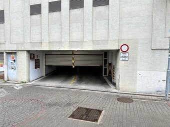 Ponúkame na prenájom parkovacie miesto v podzemnej garáži v - 2