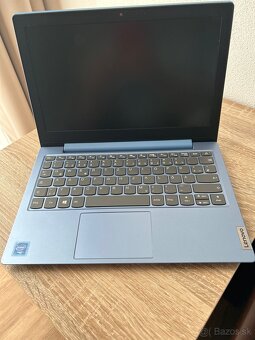 Lenovo laptop 11 palcový displej - 2