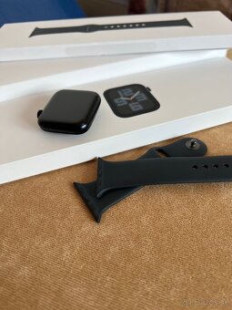 Apple Watch SE 44mm - 2
