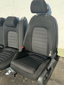 Sedačky Volkswagen Passat b6 - 2
