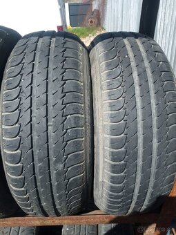 185/65R15 - 2