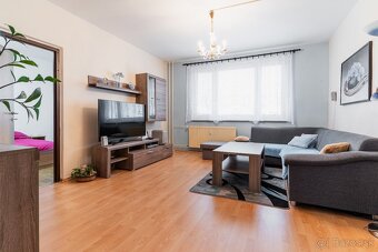 NA PRENÁJOM - 3 izbový BYT s loggiou a pivnicou – 71 m² - 2