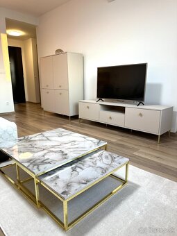 DOSTUPNÉ IHNEĎ: MODERNÝ 2i BYT s výhľadom na Staré Mesto - 2