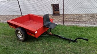 Vlečka vyklápacia - 2