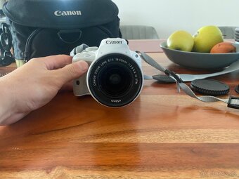 Canon EOS 100D – biely – perfektný stav - 2