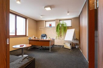 Polyfunkčný objekt na prenájom - 2