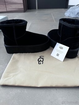 Dámske UGG - 2