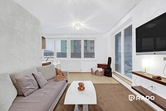 RADO | Na prenájom šikovný 1 - izbový byt s veľkou terasou - 2