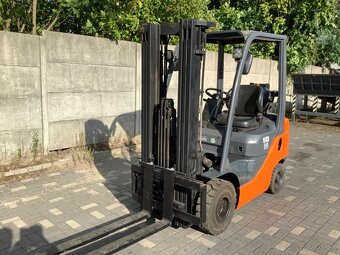 Toyota 8FG18 BENZÍN / LPG, Triplex 4,5 m, Váhy - 2