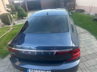Volvo S90 - 2