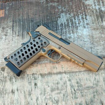 Sig Sauer Emperor Scorpion 4,5mm CO2 blowback - 2