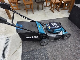 Predam aku kosačku makita - 2